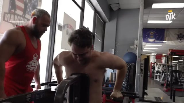 Tricep Dip Machine